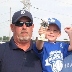 Meet your Posher, Dennis boogie